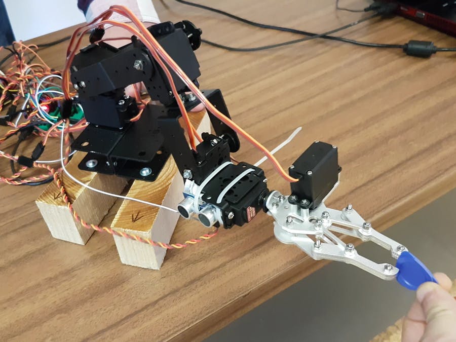 FSM Robot Arm